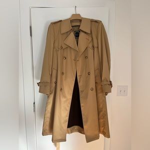 Christian Dior Vintage Trench coat!